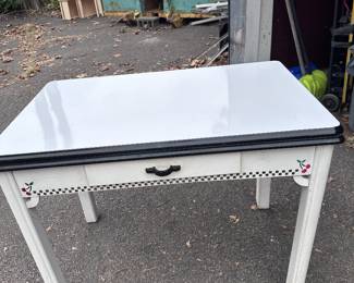 Vintage expandable metal top table