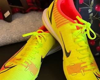 Womens Athletic Shoes