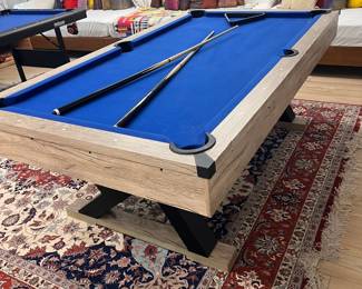 Wood competition size pool table complete