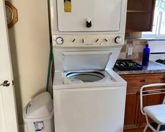 Stackable washer and dryer