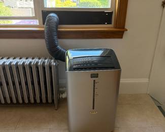 12,000 BRU portable air conditioner