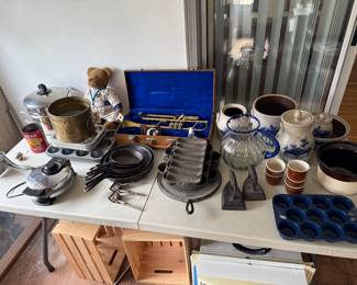 Cast-iron pieces and brass Room