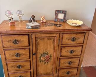 Beautiful Vintage Floral Chest with drawers