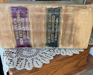 Side view of dictionary to show the volume of this book