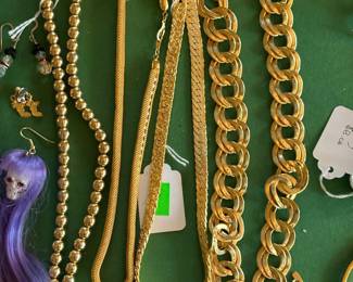 Gold costumer jewelry available