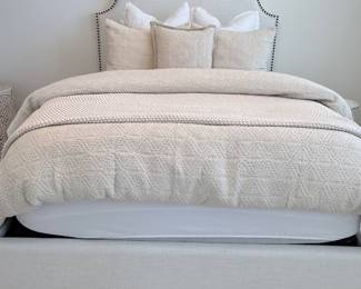Large neutral bedding, towel + home linen bundle (whites, grays, blacks) — includes the quilted bedding shown. $75 takes the bundle