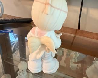 Precious Moments 'Peace On Earth... Anyway' Figurine