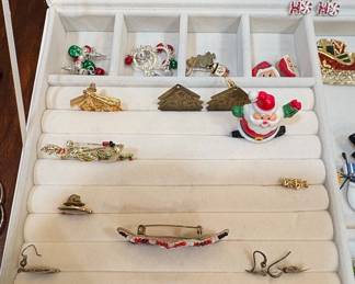 Collection of Vintage Christmas Holiday Costume Jewelry