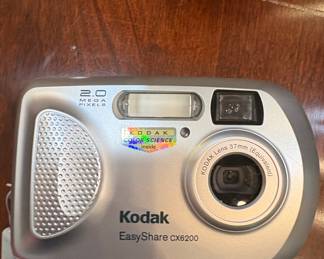 Kodak EasyShare CX6200 Digital Camera