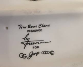 Freeman for GG George Fine Bone China Dove Figurine