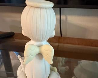 Precious Moments 'I'm So Glad You Fluttered Into My Life' Figurine
