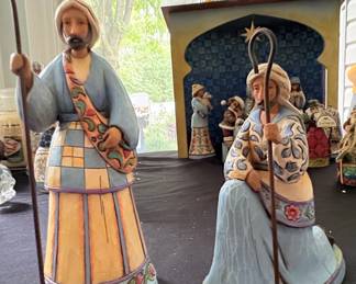 Jim Shore Heartwood Creek Bringing Praise Figurine