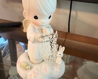 Precious Moments 'I'm So Glad You Fluttered Into My Life' Figurine