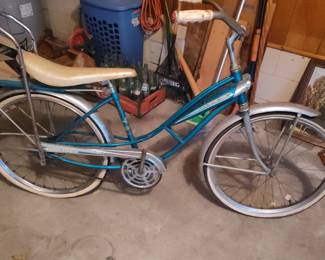 VINTAGE WESTERN FLYER 1970'S GIRLS BICYCLE $175.00