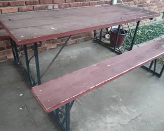 PICNIC TABLE WITH METAL FRAME $65.00