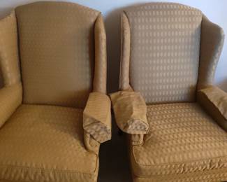 GOLD LIVING ROOM CHAIRS