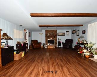 0374Family Room