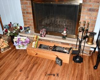 0441Family Room