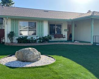 Well-kept home in Escondido. 
