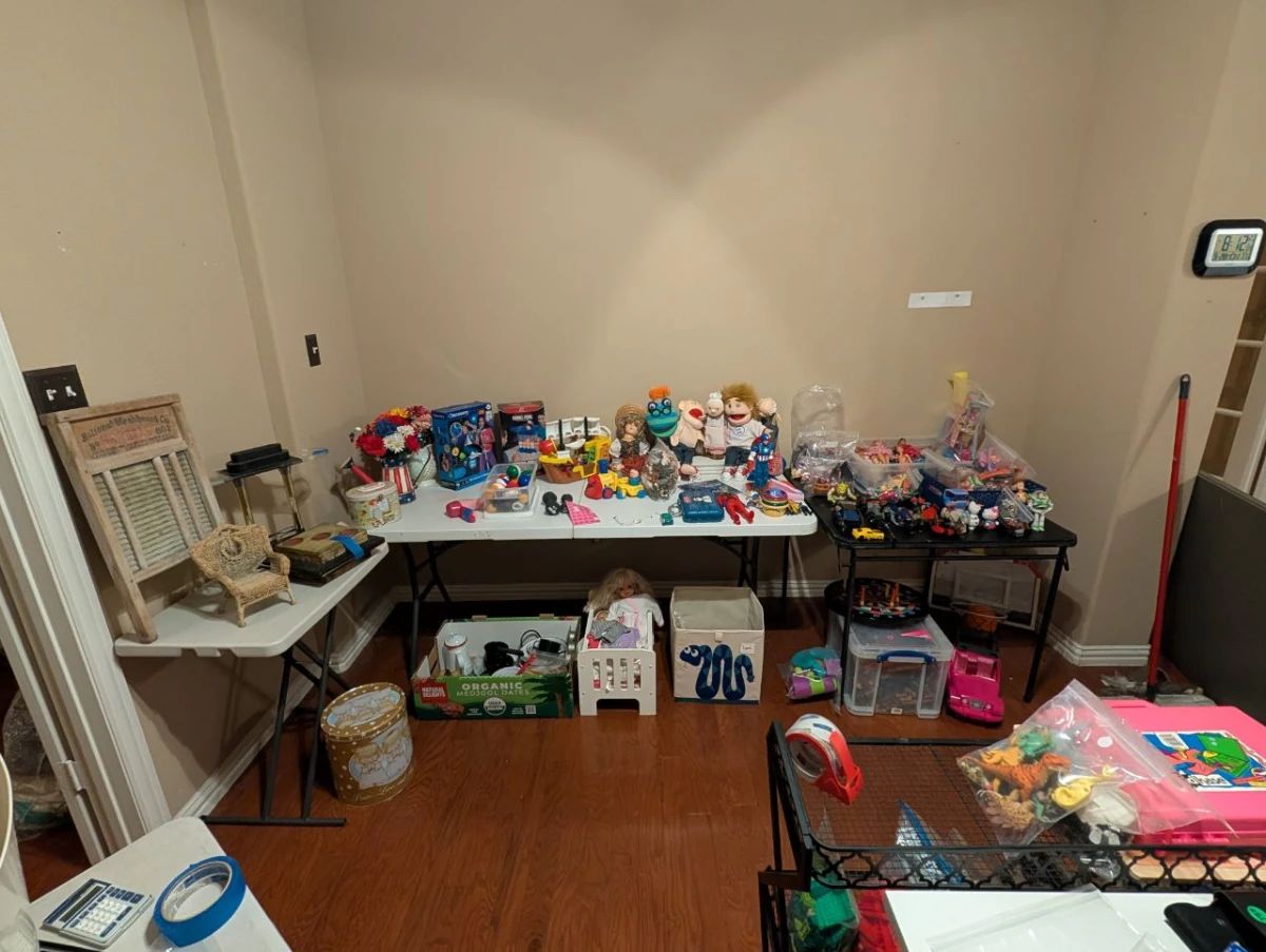 LOTS of toys, collectibles and other great stuff!