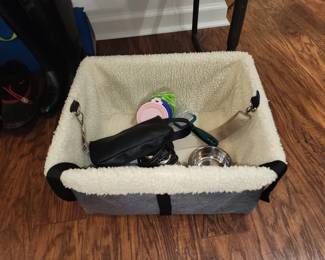 Small dog car basket carseat