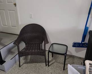 Outdoor chair and table