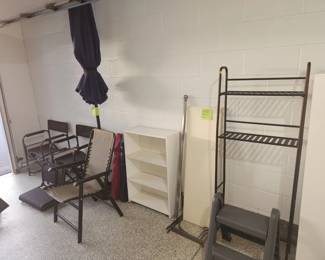outdoor chairs, umbrella w/stand, shelving
