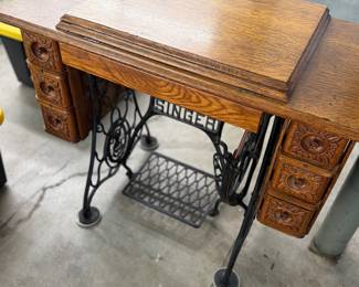 Singer sewing machine