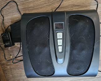 Casio Keyboard and Accessories fourth image