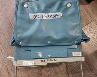 Tektronix Digital Oscilloscope