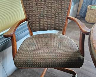 Oak Pedestal Dining Set with Swivel Chairs third image