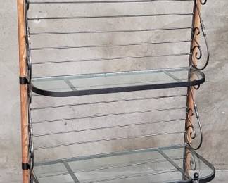 Lot 623  Vitnage wrought iron and wood bakers rack with