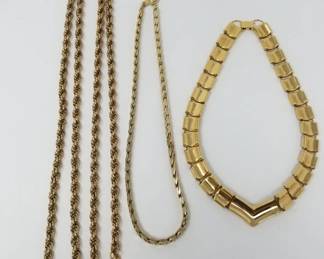 Lot 270  Vintage costume jewelry necklaces