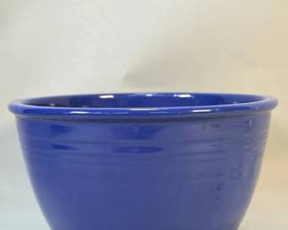 171  Lot 170  Vintage Fiesta nesting mixing bowl