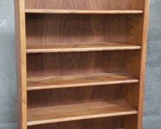 083  Lot 279  Vintage oak bookcase