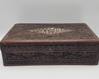 Lot 356h  Vintage handcarved wood jewelry box