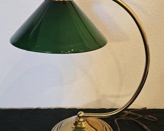 Lot 499h  Vintagestyle brass arc desk lamp with green
