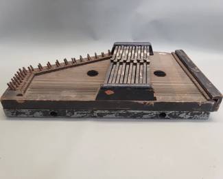 Lot 219  Vintage auto harp