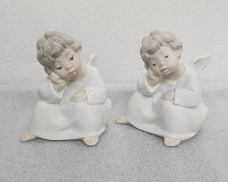 081  Lot 310h  Vintage Lladro Angel thinking porcelain