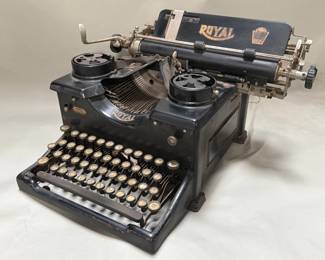 172  Lot 164  Antique Royal desktop typewriter