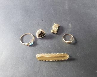 005  Lot 162  10k gold jewelry rings, bar pin, sigma phi
