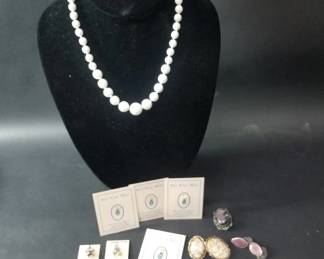 029  Lot 99  Sterling Silver cameo brooches, wristwatch