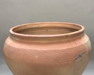 Lot 91  Terracotta pot