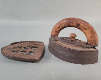 Lot 592  Colebrookdale Iron Co. sad iron with a