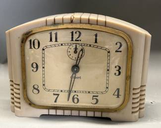 155  Lot 608  Vintage Gilbert Art Deco wind up alarm
