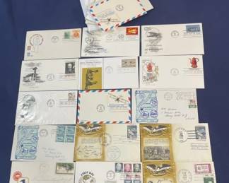 Lot 332h  Large lot of first Day Issue stamps envelope