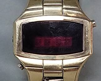 Lot 374  14k gold electroplate bezel and stainless steel
