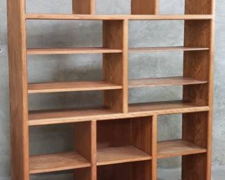 091  Lot 222  Vintage oak bookcaseentertainment center