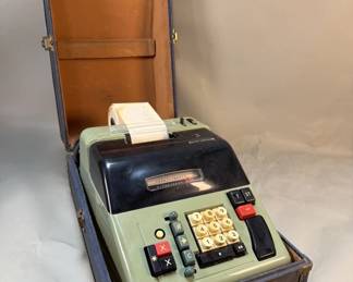 Lot 186  Vintage Olivetti Multisumma 22 electro