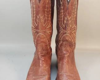 Lot 568  Pair of brown leather cowboy boots size 8.5D